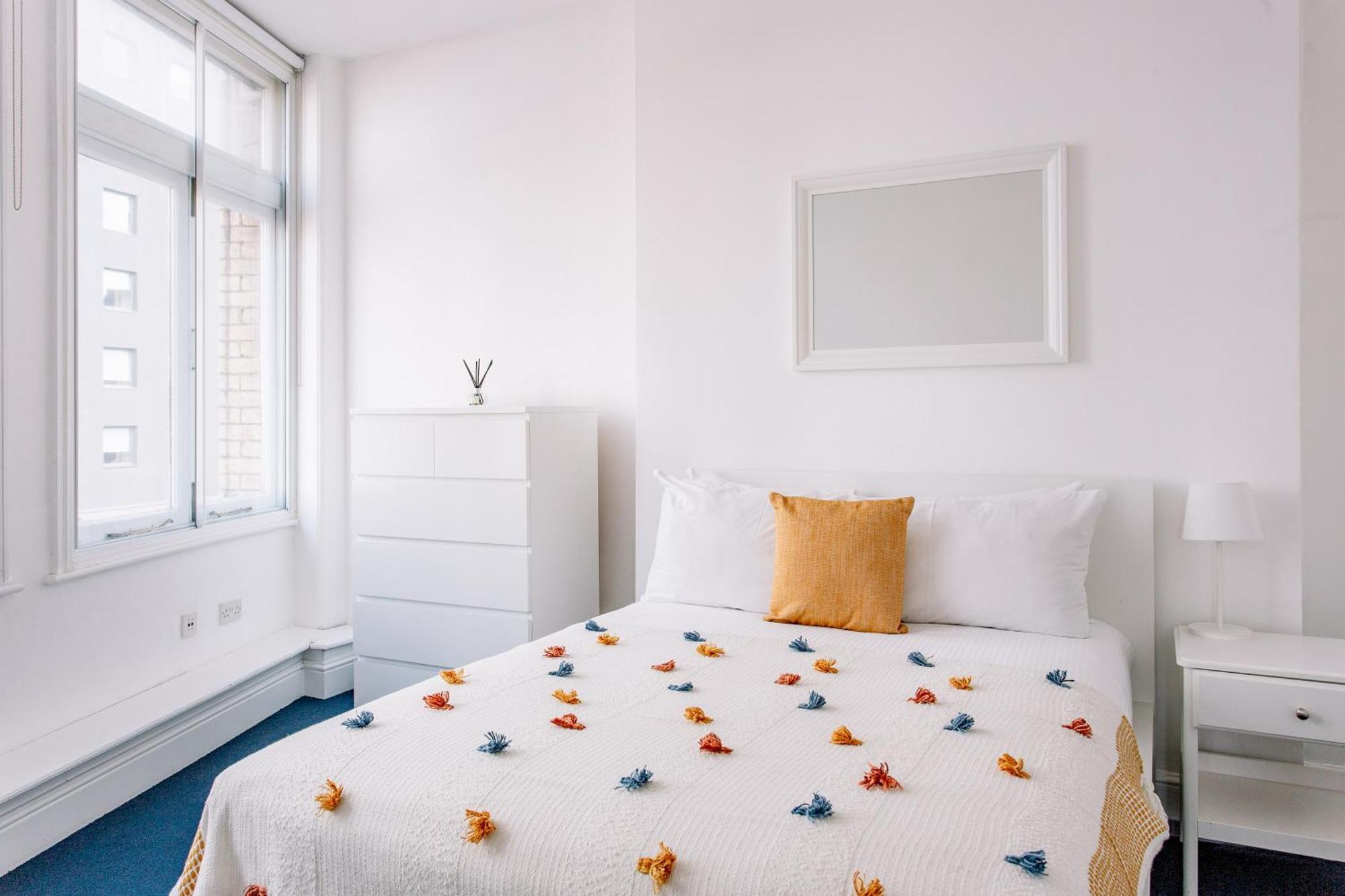 Apartments Are Located In The Heart Of Shoreditch London Exterior photo